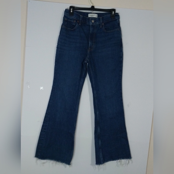 Abercrombie & Fitch Women"s Size 28/6 Dark Blue The Vintage High RiseFlare Jeans - Picture 1 of 11